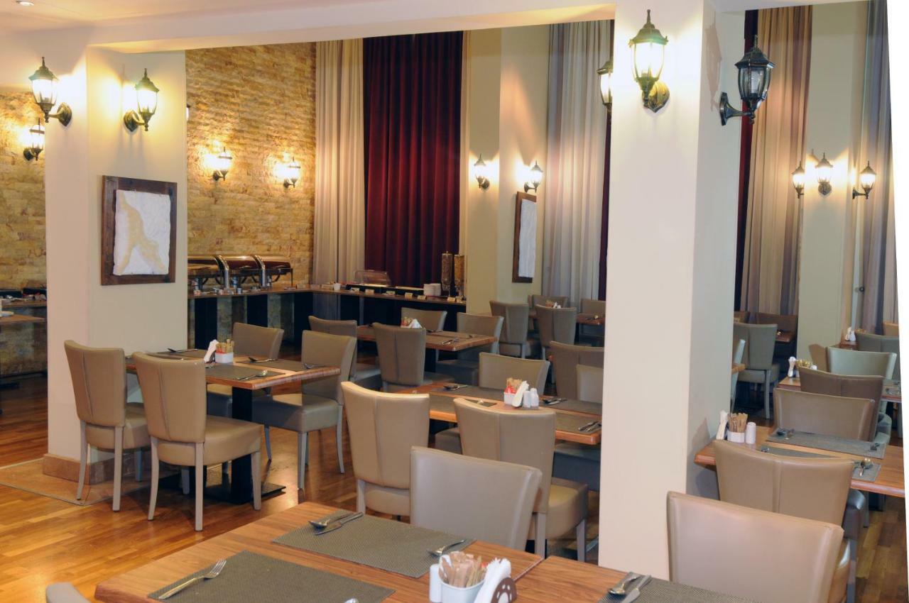 Europa Plaza Hotel Nicosia Exterior photo